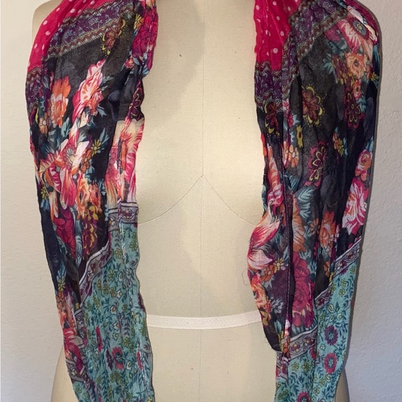 Infinity scarf, design w multi colors - Picture 2 of 2